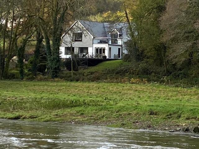 Riverside Stay Gunnislake Экстерьер фото